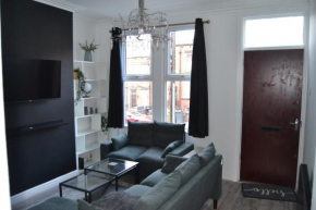 Luxury Home Close to Leeds City Centre